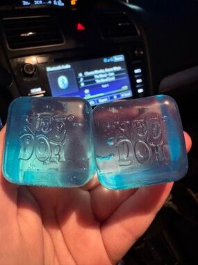 Blue nice ice baby needohs